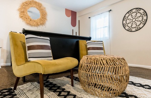 East Point House | Lux Boho Chic! 6 mins to Airport 10 mins to downtown Atlanta.