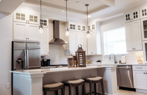 Winter Garden House | LUX BROWNSTONE in downtown Winter Garden FL 6 month minimum stay required