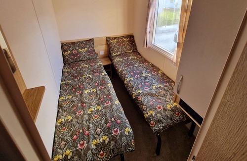 Prestonpans House | Lux Caravan with Sea view Own parking spot and Terrace