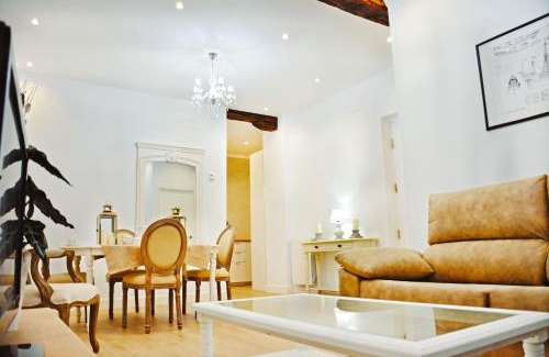 Uribarri Apartment | LUX CITYHALL + PARKING