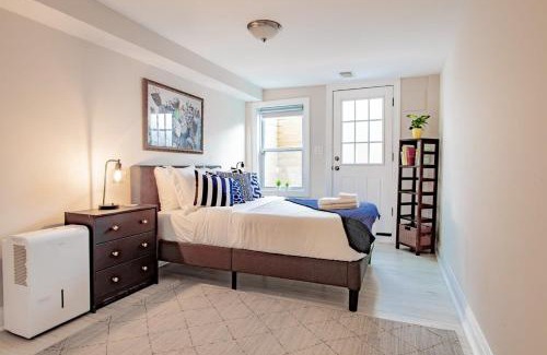 Park View Apartment | Lux CoHi Cove Walk to METRO Subway Shopping Howard Univ Medstar
