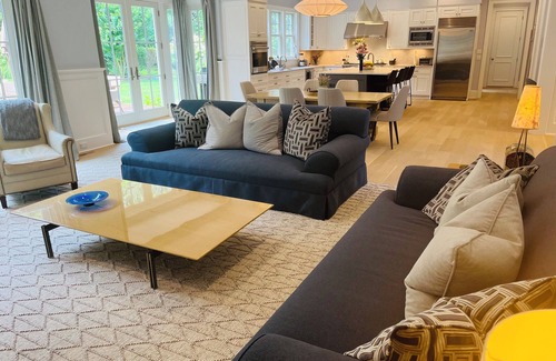 North Haven House | Lux Designer Home- 6 Ensuite Beds, Salt Pool, Media Room, 2 Week Min Rental Only