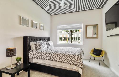 Downtown Baltimore Apartment | Lux House Of Champagne 2BR 2BA Free Parking & Wifi