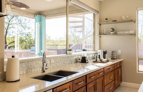 Las Sendas House | Lux Monthly Stay- 31 night+ Heated Pool and Hot Tub.