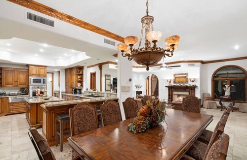 Carefree House | Lux Scottsdale/Carefree family retreat golf pool