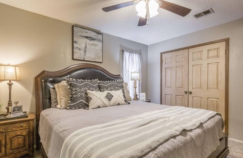 Abilene House | Lux stay at Yeomans Place!