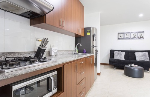 Las Lomas I Apartment | LUX STUDIO GUEST PERMITTED BLUX BEST LOCATION POBLADO, KING BED, LARGE BALCONY