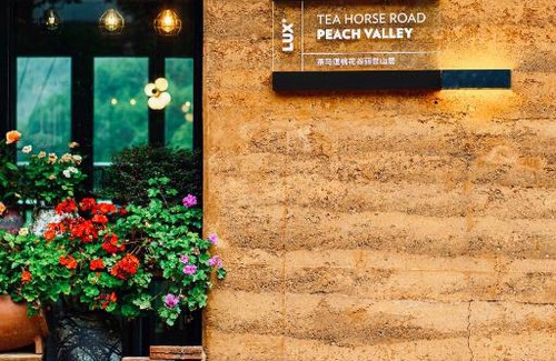 Yulong Hotel | LUX* Tea Horse Road Peach Valley
