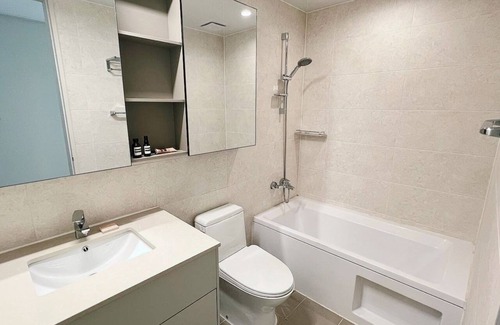 Yeonsu-gu Apartment | Lux true 3BR, 2ba/Airport/Conference, Family gathering, business travelers