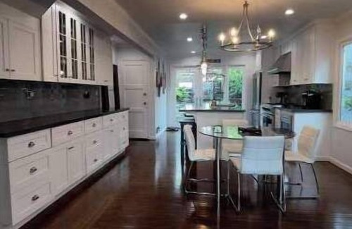 Lakeshore House | Lux Urban Oasis near SFSU/Airport/BART and shops