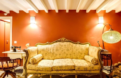 Sintra House | LUXa Charm House | Room 9 | Self Check-in Online