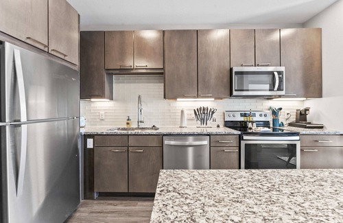 Montopolis Apartment | Luxe 1BR luxe suite close to Downtown w/fast WiFi