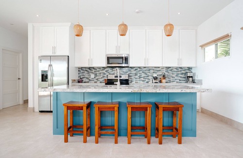 Brasilito Ski Chalet | Luxe 3BR home in Mar Vista: Casa Gran Vista
