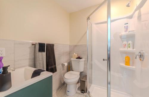 East Somerville Apartment | LUXE 4BDR2BA Near Boston & T-Station Free Parking