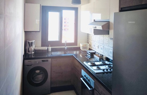 Marina Smir Apartment | Luxe Appartement in Marina Smir, Loopafstand van Kabila Beach, Wifi en Airco!