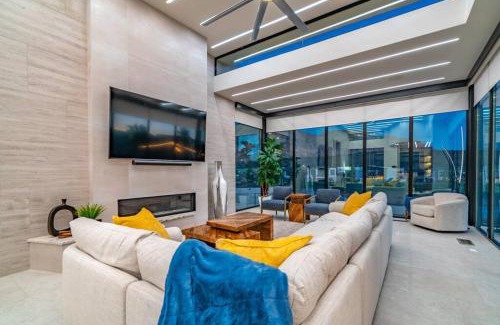 Hurricane House | LUXE at Copper Rock on the 11th Green