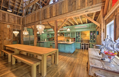 Zenda House | Luxe Barndominium w/Home Gym, Theater, & More!