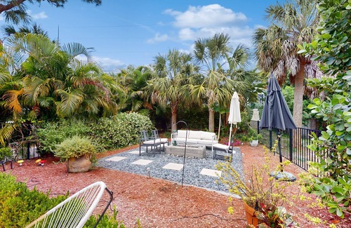 Whitfield House | Luxe bay-view escape with private pool, kayak, grill/ice box, & all-new interior