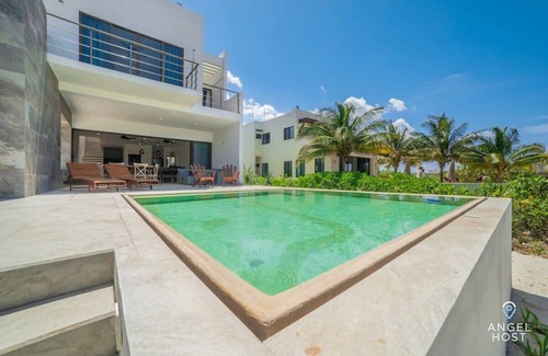 Progreso Municipality House | Luxe Beachfront Villa, Private Pool & Beach Access