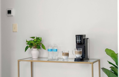 Lawrenceburg Cabin | Luxe Bourbon Trail Cabin– Hot Tub/Pickleball/Fire Pit/Pool/Game Room