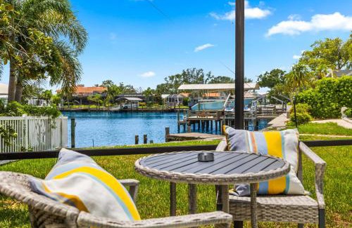 Harbor Hills House | Luxe Coastal Retreat - Waterfront Pool
