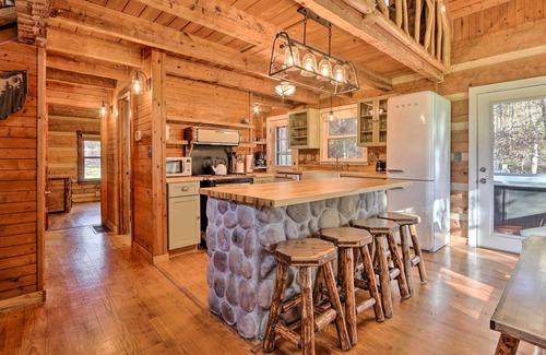 Logan Cabin | Luxe Dog-Friendly Cabin w/Hot Tub & Game Room