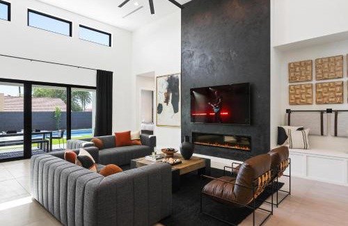 North Scottsdale House | Luxe - Ember - Pool Heat Available - Fire Pit