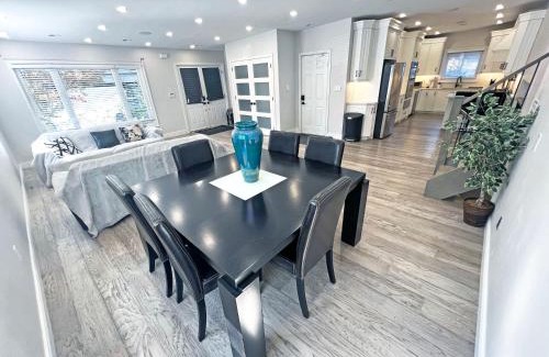 Hamilton Apartment | Luxe Home Near Limeridge - Sleeps 11 - Pool