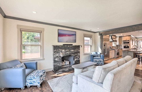 Old Southwest House | Luxe Home w/Backyard Oasis ~ 1 Mi to Midtown