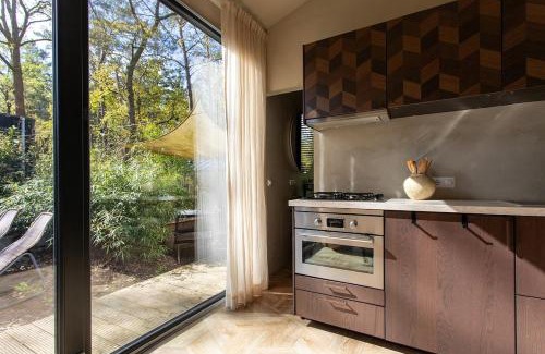 Nunspeet House | Luxe Hottub Japandi Tiny house in het Bos
