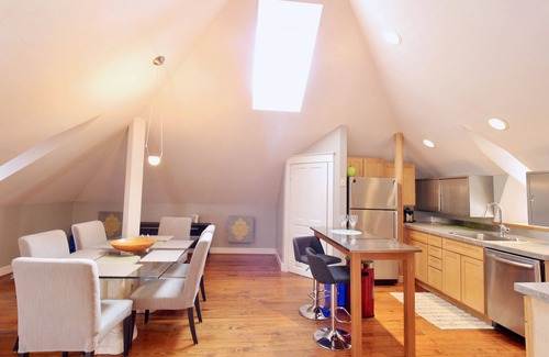 Hyde Park Apartment | Luxe Hyde Park Penthouse, 6 min to Downtown Cinci