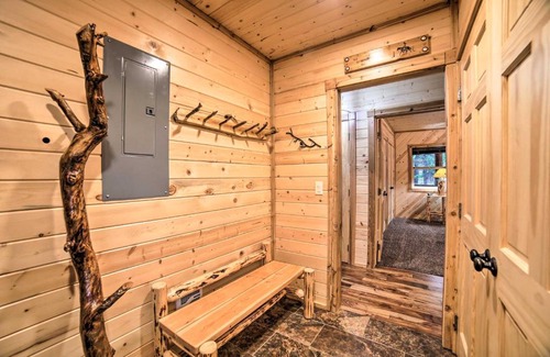Island Park House | Luxe Island Park Cabin with National Forest Views!
