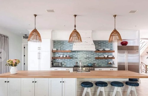 Wainfleet House | Luxe Lake House