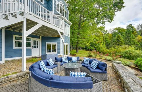 Higganum House | Luxe Lake House in Connecticut Private Dock