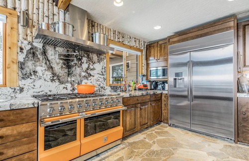 Incline Village Cabin | Luxe Lake View Lodge sleeps 18.