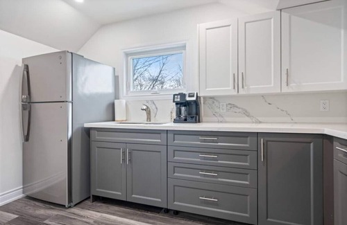 Port Dover Condo | Luxe Lodges on Lake Erie ~ Moonstone ~ Beach House