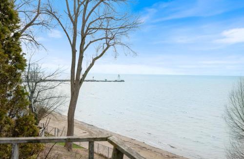 Port Dover Apartment | Luxe Lodges on Lake Erie