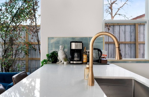 Govalle House | Luxe Modern Retreat in East Austin