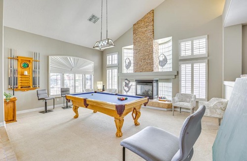 North Gateway House | Luxe Mtn-View Mansion with Hot Tub in Phoenix!