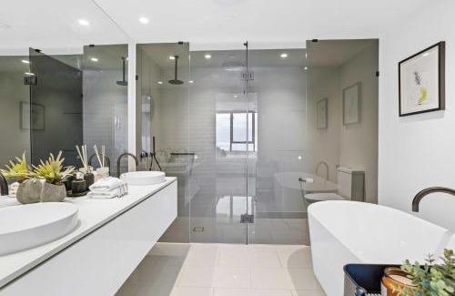 Palm Beach Apartment | Luxe Oceanview Apartment in Palm Beach