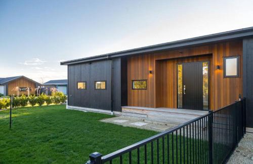 Martinborough House | Luxe on Burgundy