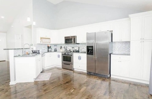 Guntersville House | Luxe Private Getaway in the Heart of Guntersville!