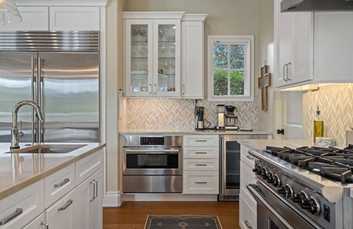Long Canyon House | Luxe Retreat -Sauna|Cold Plunge|Pool Spa + Privacy