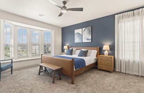 Frisco House | Luxe Retreat with EV Charger & Putting Green