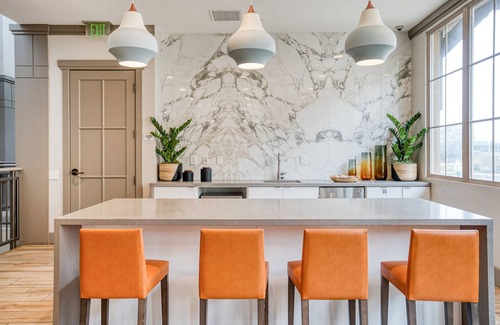 San Bruno Apartment | Luxe San Bruno 3BR w/ Pool, W/D & Gym, easy highway access, by Blueground