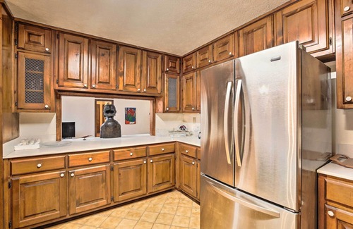 Stone Mountain House | Luxe Spacious Stone Mountain Retreat w/Sauna!
