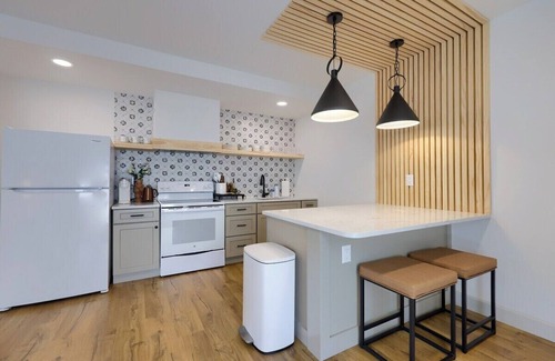 Elizabethtown Apartment | Luxe Stay for Two w/Private Hot Tub & Patio