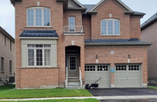 Bowmanville House | Luxe Stays New Stunning Luxury Modern Retreat - Dedicated Workspace