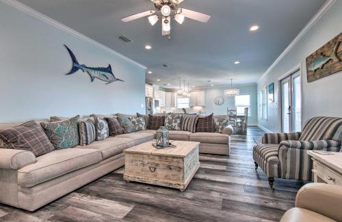 Dauphin Island House | Luxe Stilted Home with Kayaks Walk to Beach