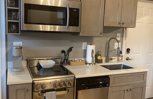 Beacon Apartment | Luxe Studio 2 on Main Street- Luxury Steam Shower, Kitchen